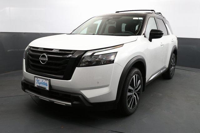 new 2025 Nissan Pathfinder car, priced at $48,843