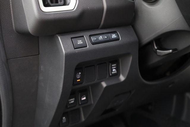 new 2025 Nissan Frontier car, priced at $39,697