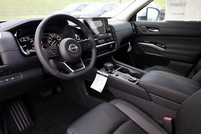 new 2025 Nissan Pathfinder car, priced at $37,196