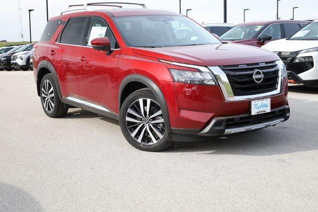 new 2025 Nissan Pathfinder car, priced at $48,887