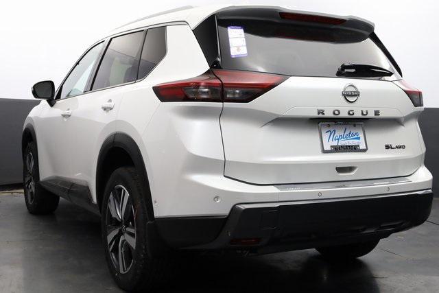 new 2025 Nissan Rogue car, priced at $39,824