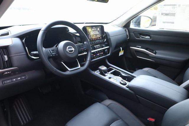 new 2025 Nissan Pathfinder car, priced at $48,054