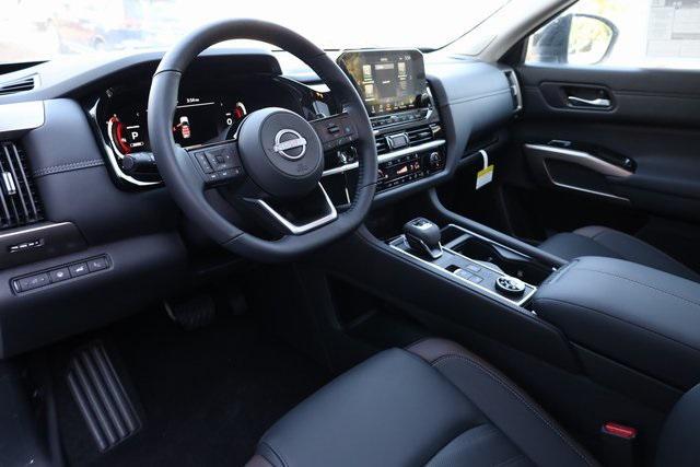 new 2025 Nissan Pathfinder car, priced at $43,906
