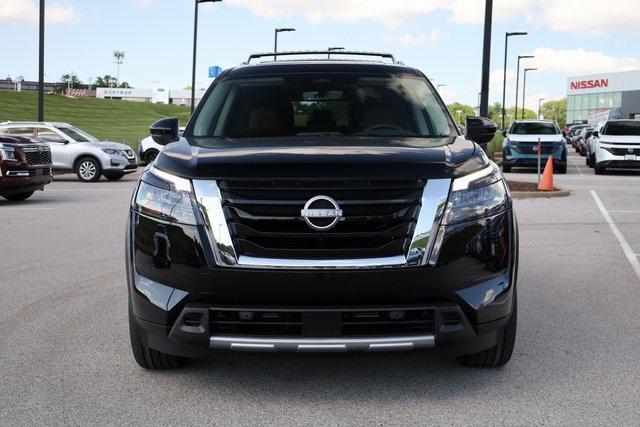 new 2025 Nissan Pathfinder car, priced at $45,722