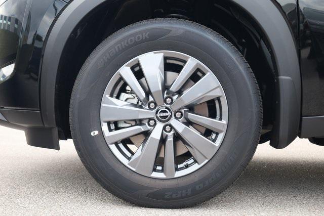 new 2025 Nissan Pathfinder car, priced at $30,537