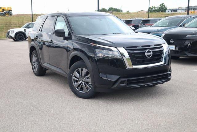 new 2025 Nissan Pathfinder car, priced at $30,537