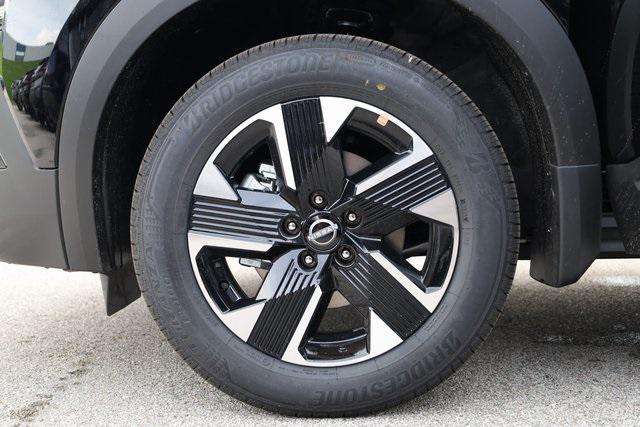 new 2025 Nissan Kicks car, priced at $24,221