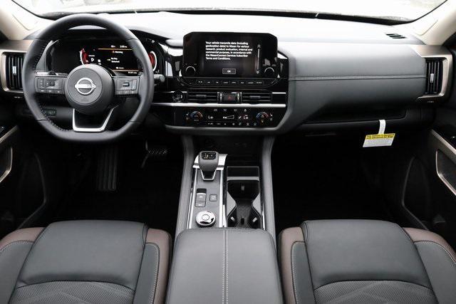 new 2025 Nissan Pathfinder car, priced at $44,290