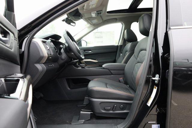 new 2025 Nissan Pathfinder car, priced at $44,290