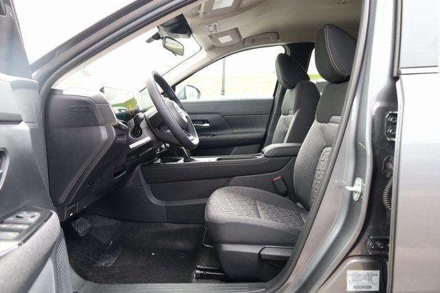 new 2025 Nissan Kicks car, priced at $25,065