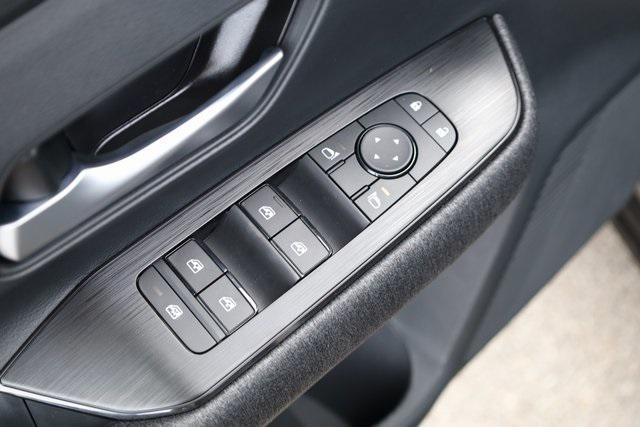 new 2025 Nissan Kicks car, priced at $25,065