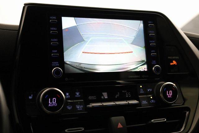 used 2022 Toyota Highlander car, priced at $35,990