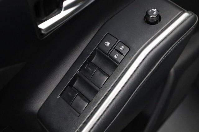 used 2022 Toyota Highlander car, priced at $35,990