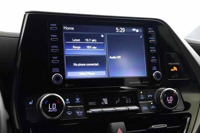 used 2022 Toyota Highlander car, priced at $35,990