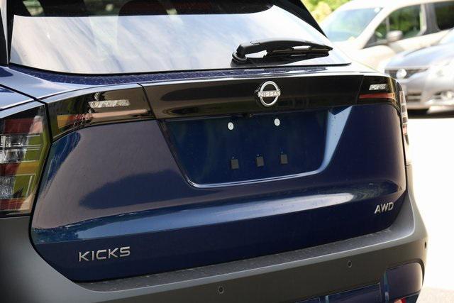 new 2025 Nissan Kicks car, priced at $25,587
