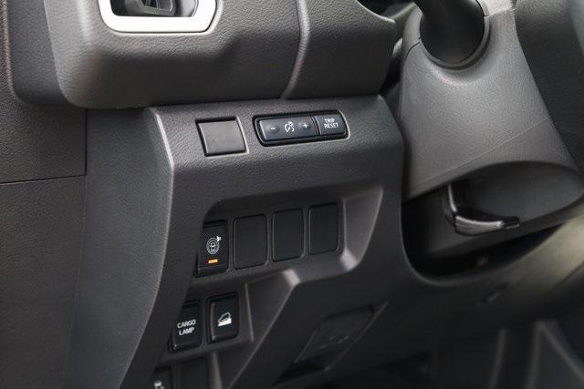 new 2025 Nissan Frontier car, priced at $36,052