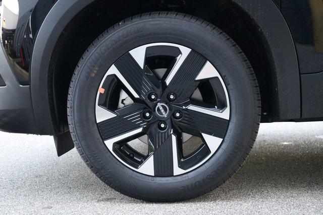 new 2025 Nissan Kicks car, priced at $25,591