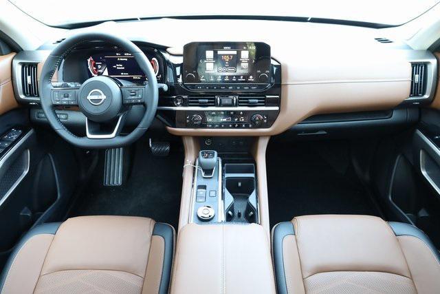 new 2025 Nissan Pathfinder car, priced at $44,195