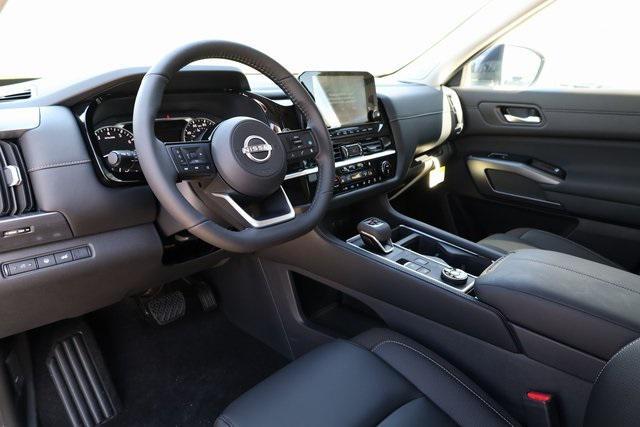 new 2025 Nissan Pathfinder car, priced at $42,550