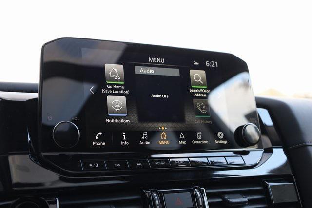 new 2025 Nissan Pathfinder car, priced at $45,253