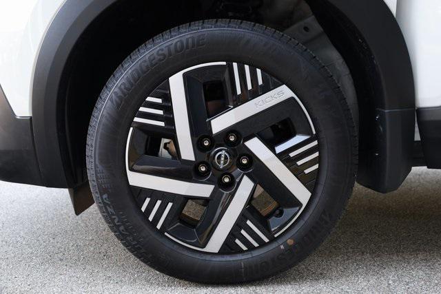 new 2025 Nissan Kicks car, priced at $26,000