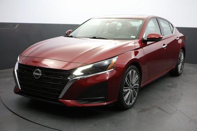 used 2023 Nissan Altima car, priced at $21,980