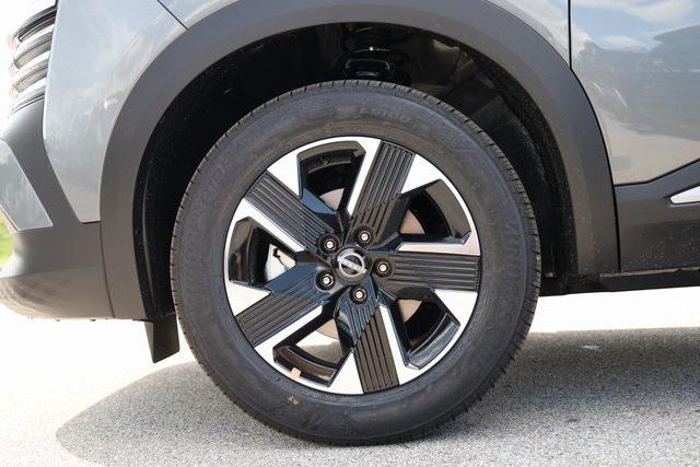 new 2025 Nissan Kicks car, priced at $25,597