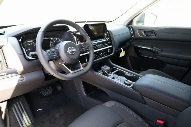 new 2025 Nissan Pathfinder car, priced at $38,665