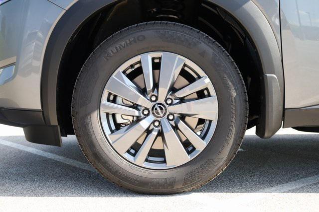 new 2025 Nissan Pathfinder car, priced at $38,665