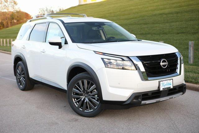 new 2025 Nissan Pathfinder car, priced at $48,053