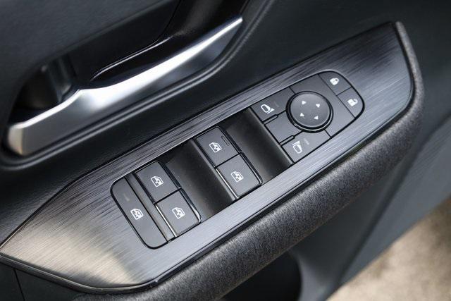 new 2025 Nissan Kicks car, priced at $27,592