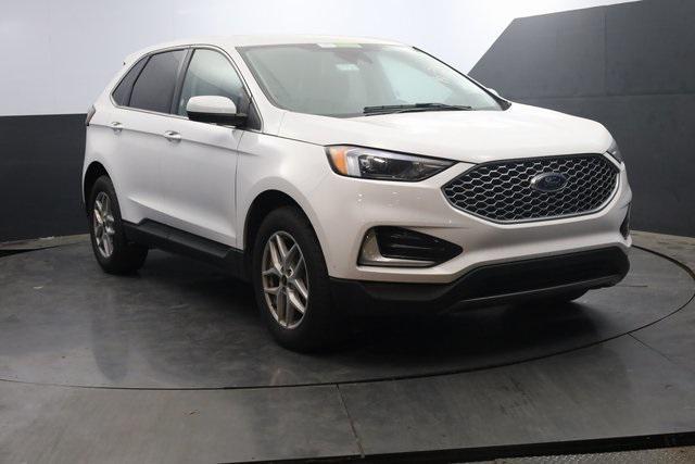 used 2024 Ford Edge car, priced at $22,400