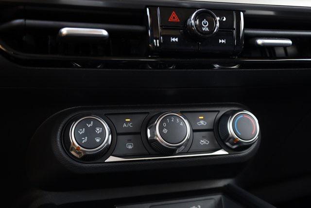 new 2025 Nissan Kicks car, priced at $25,595