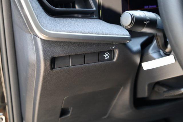 new 2025 Nissan Kicks car, priced at $22,999