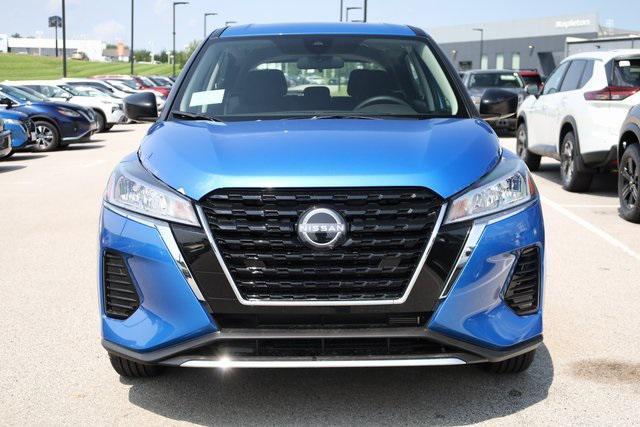 new 2025 Nissan Kicks car, priced at $21,837