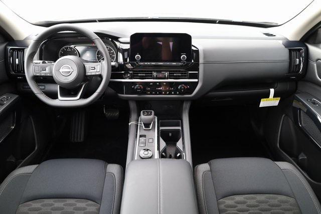 new 2025 Nissan Pathfinder car, priced at $41,665