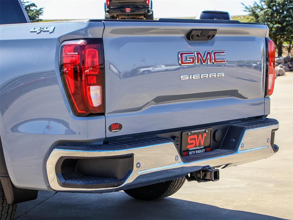 new 2025 GMC Sierra 1500 car, priced at $40,028