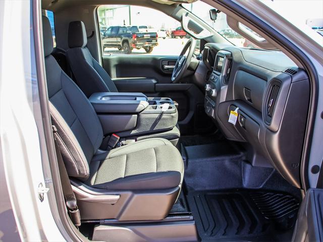 new 2025 GMC Sierra 1500 car, priced at $44,240