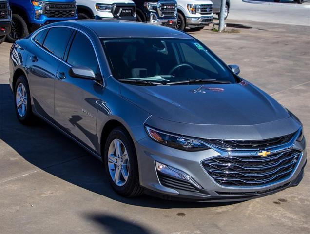 new 2025 Chevrolet Malibu car, priced at $24,995