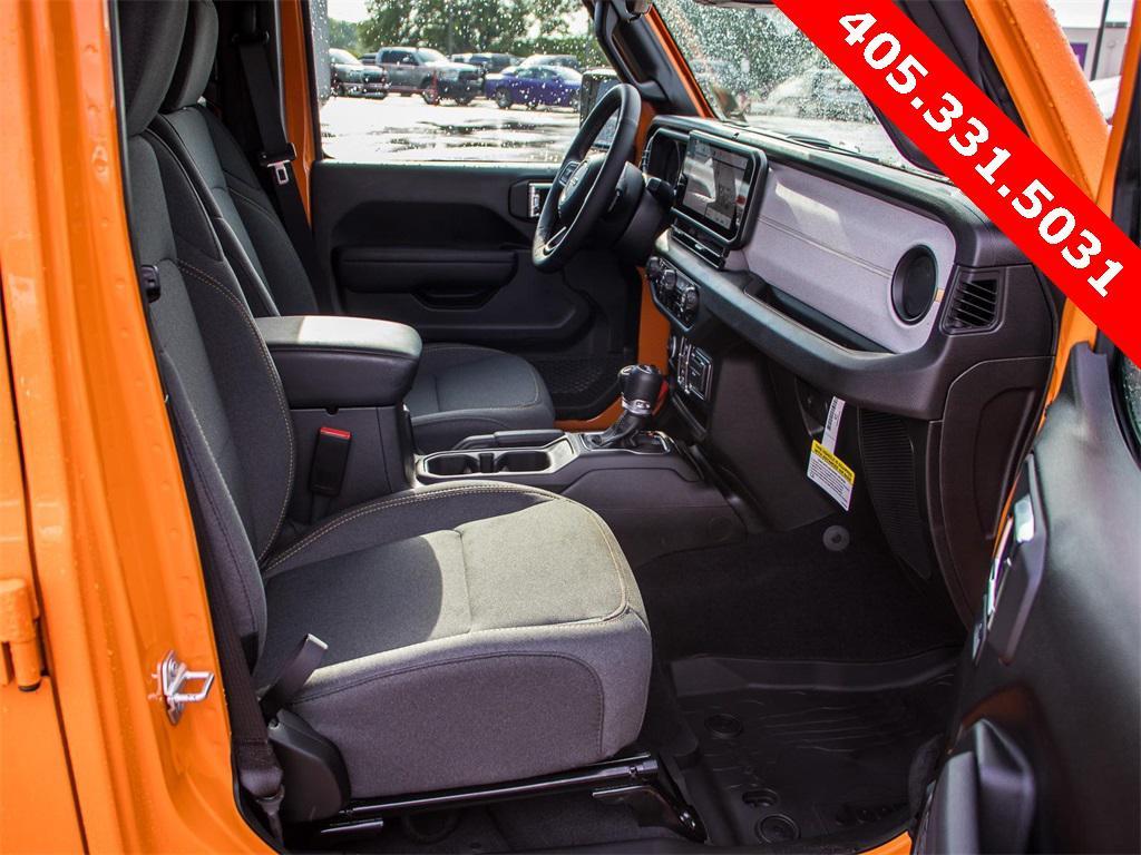 new 2025 Jeep Wrangler car, priced at $44,371