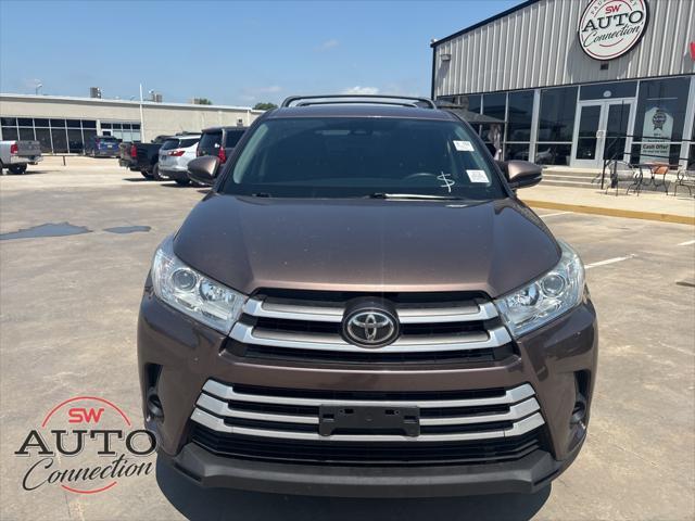used 2019 Toyota Highlander car, priced at $23,500