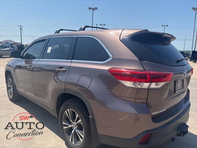 used 2019 Toyota Highlander car, priced at $23,500