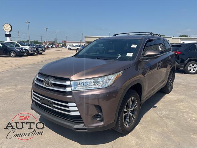 used 2019 Toyota Highlander car, priced at $23,500