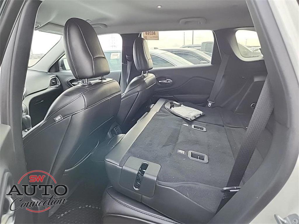 used 2019 Jeep Cherokee car, priced at $20,563