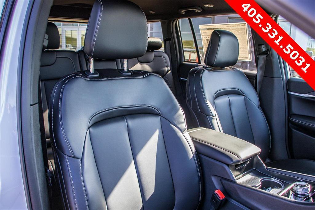 new 2025 Jeep Grand Cherokee car, priced at $38,156