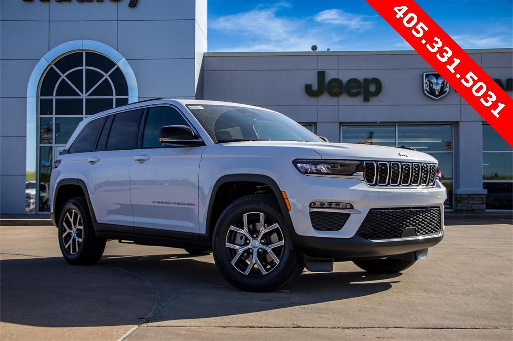 new 2025 Jeep Grand Cherokee car, priced at $38,156