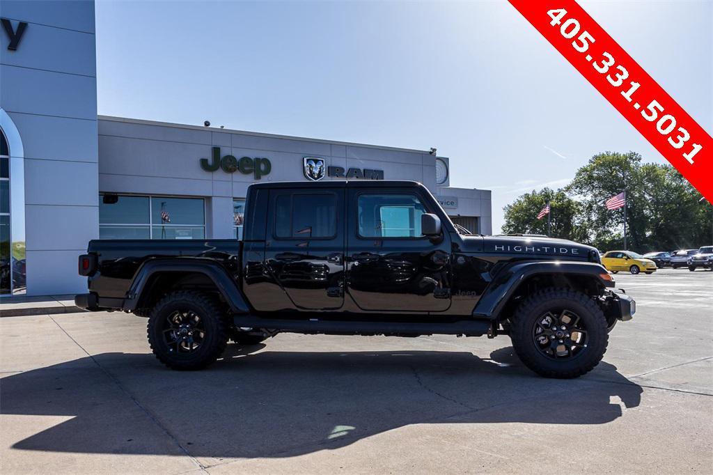 new 2025 Jeep Gladiator car, priced at $42,286
