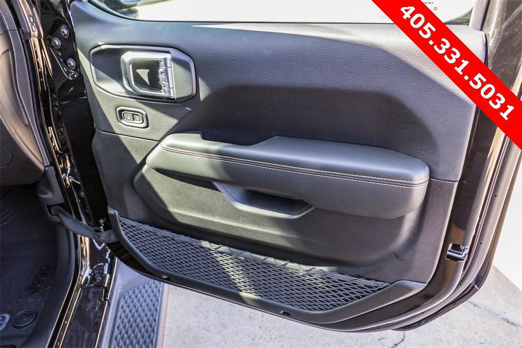 new 2025 Jeep Gladiator car, priced at $42,286