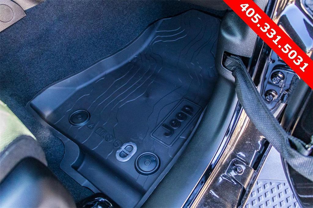 new 2025 Jeep Gladiator car, priced at $42,286
