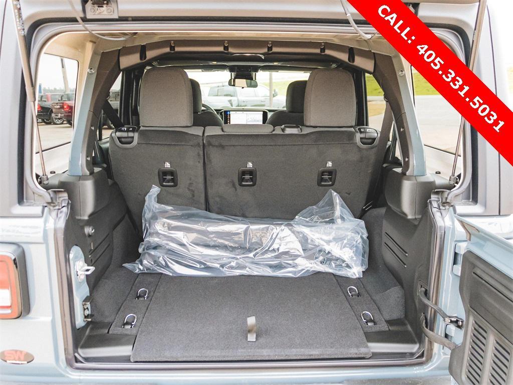 new 2025 Jeep Wrangler car, priced at $42,812
